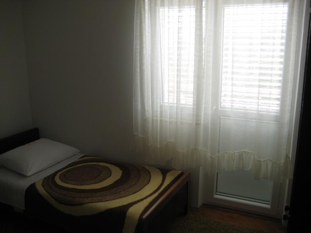 Apartment Bise Rogoznica  Buitenkant foto