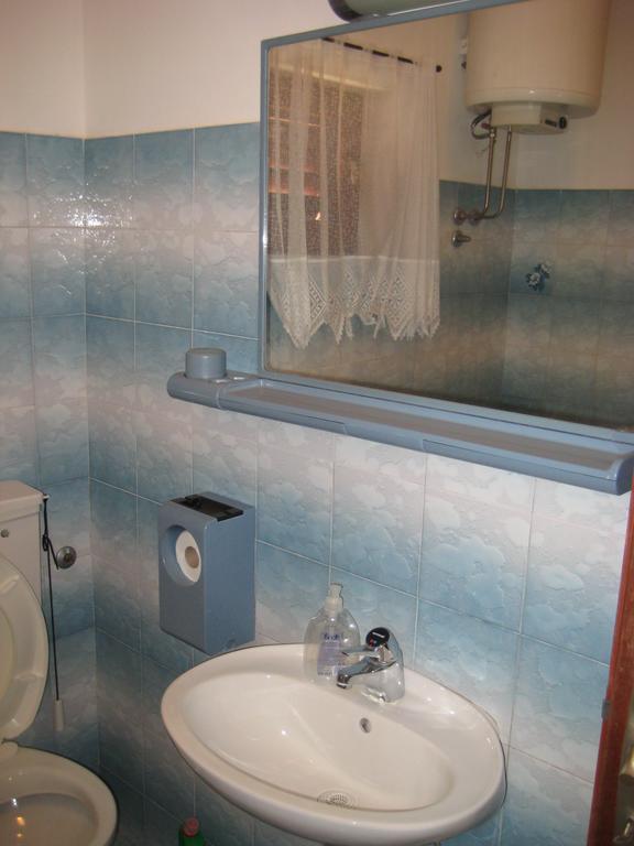 Apartment Bise Rogoznica  Buitenkant foto